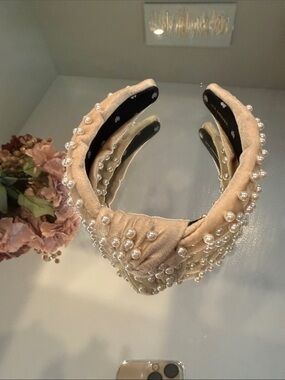 Lele Sadoughi headband